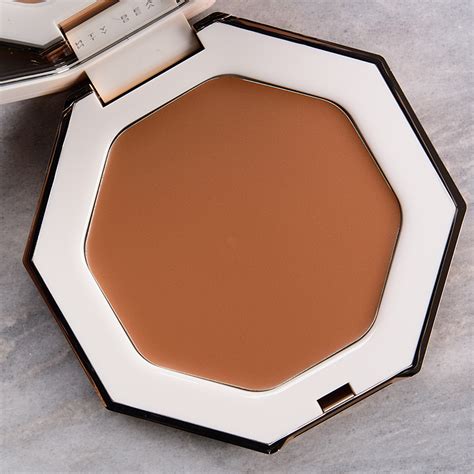 fenty beauty bronzer macchiato.